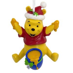 Hallmark Disney’s “Winnie the Pooh” Christmas Ornament (NWT)